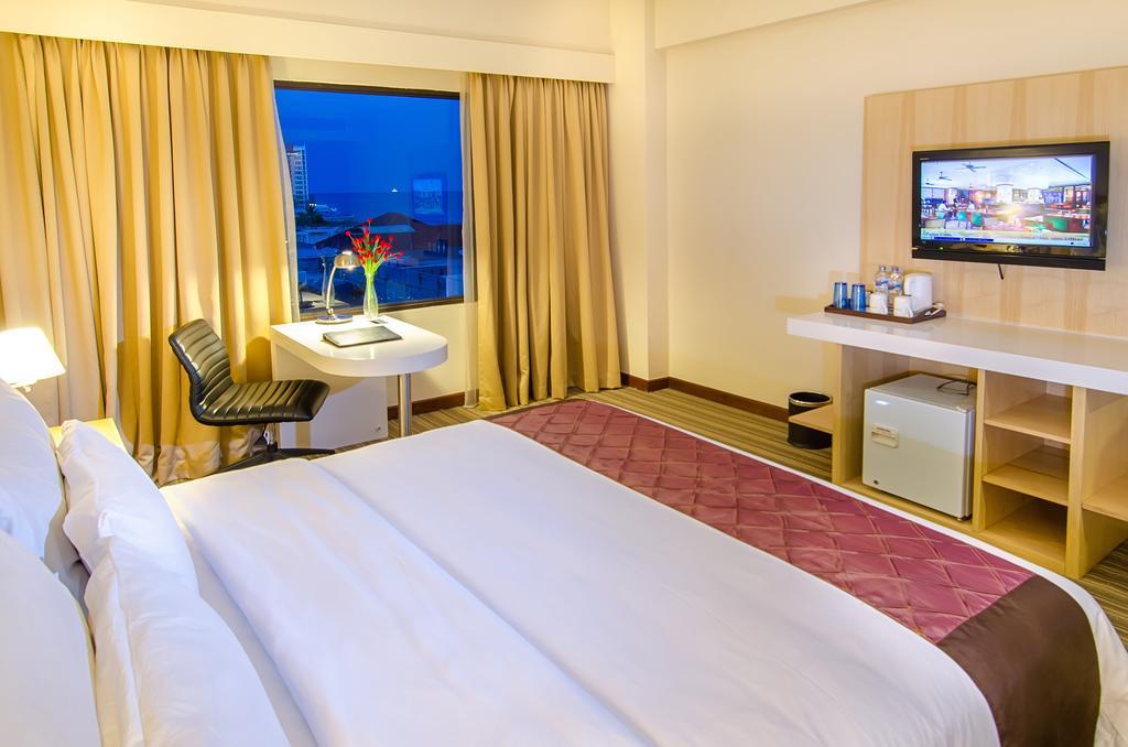 Le Grandeur Hotel Balikpapan Quarto foto