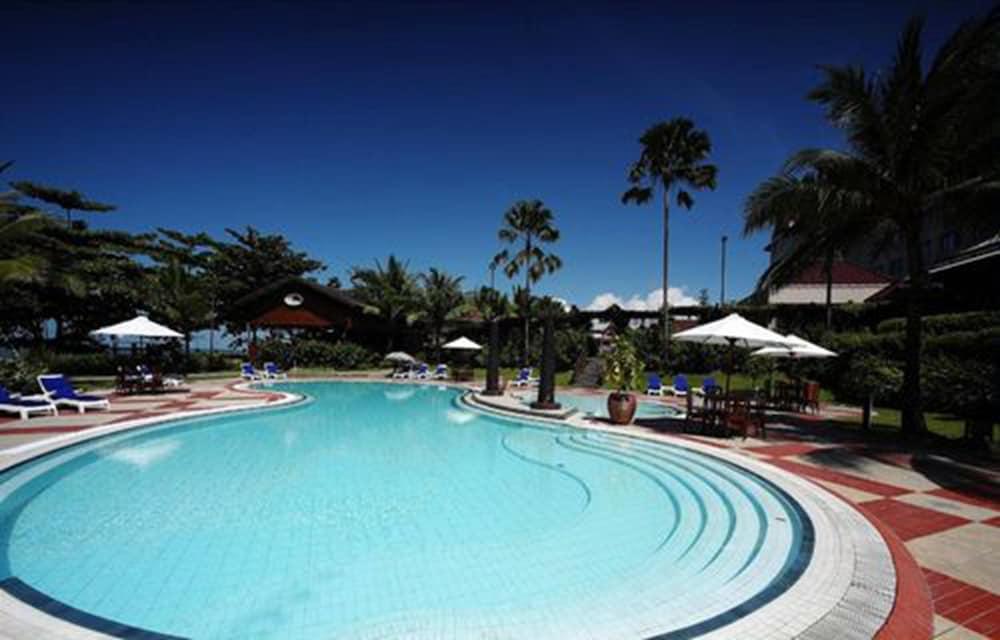 Le Grandeur Hotel Balikpapan Exterior foto